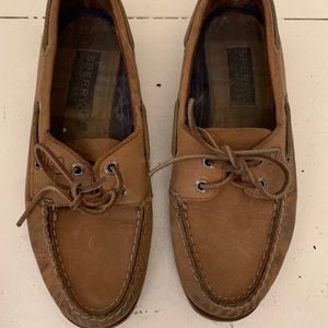 Tan leather Sperry boat shoes size 7